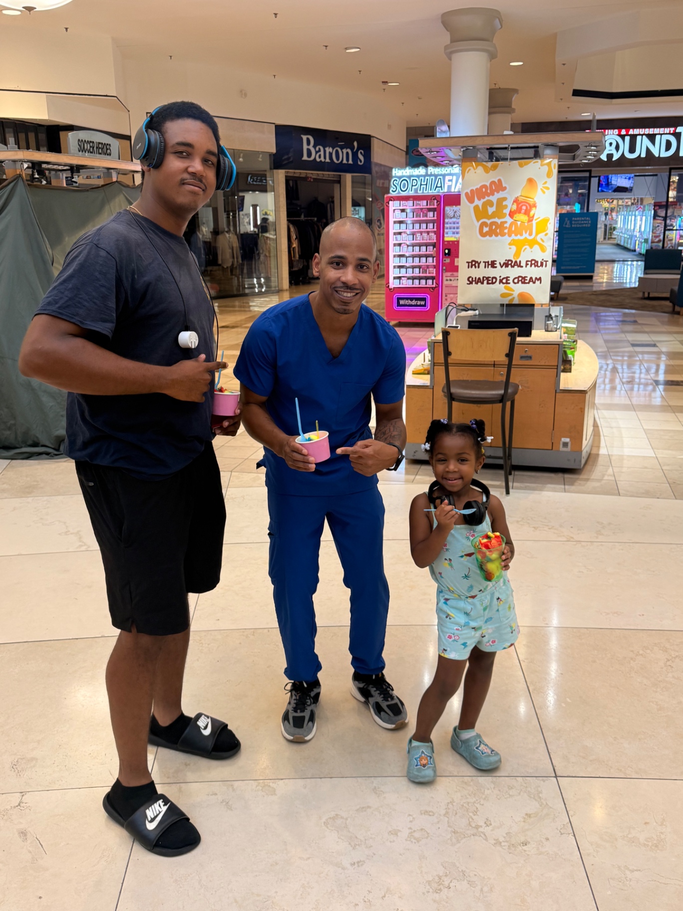 Customer enjoying Carolina Chillz water ice at a pop-up event 4